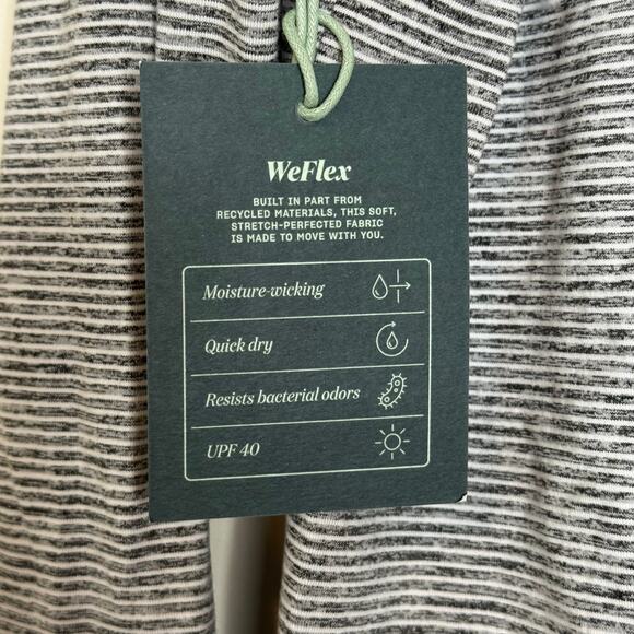 We Wander WeFlex Long Sleeve Top Gray Stripe NWT Size Large Crisscross Back - Picture 8 of 8